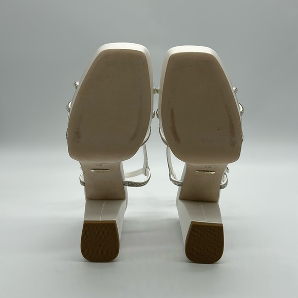 B2458- Badgley Mischka Frida White Satin Rhinestone Platform Sandals Sz 8.5 NWT - Picture 8 of 12
